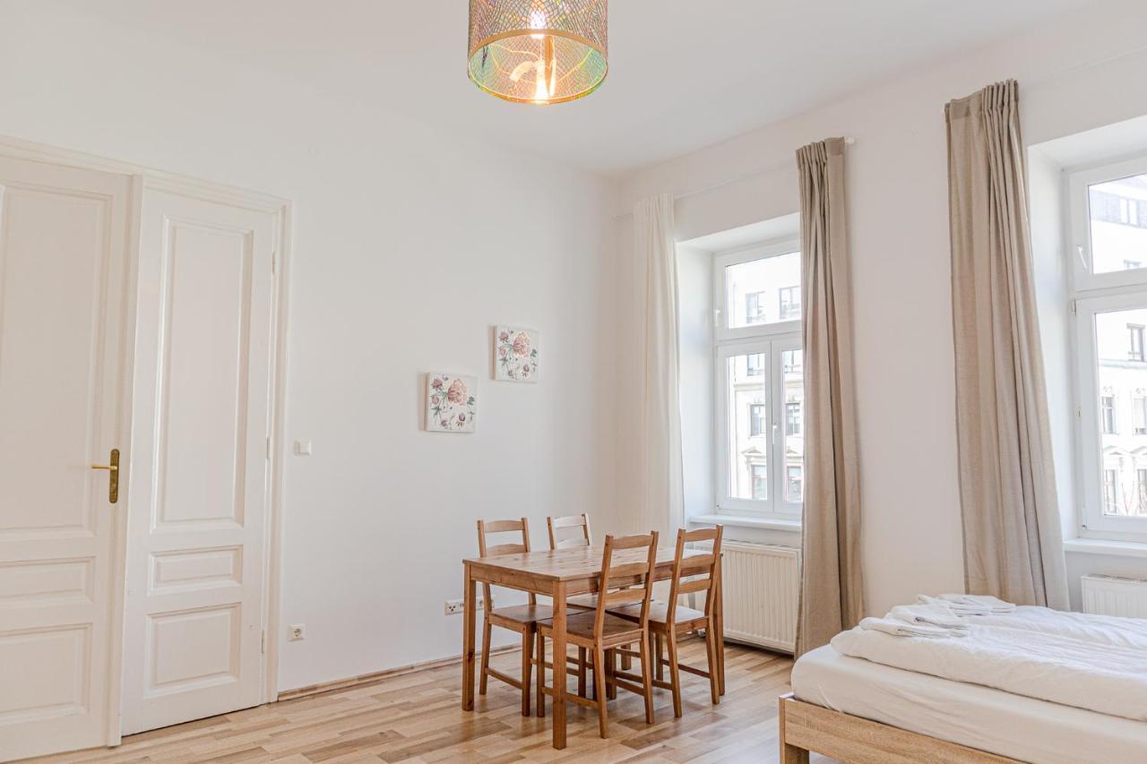 Special Vintage Viennese Apartment - 12Min F Downtown Esterno foto